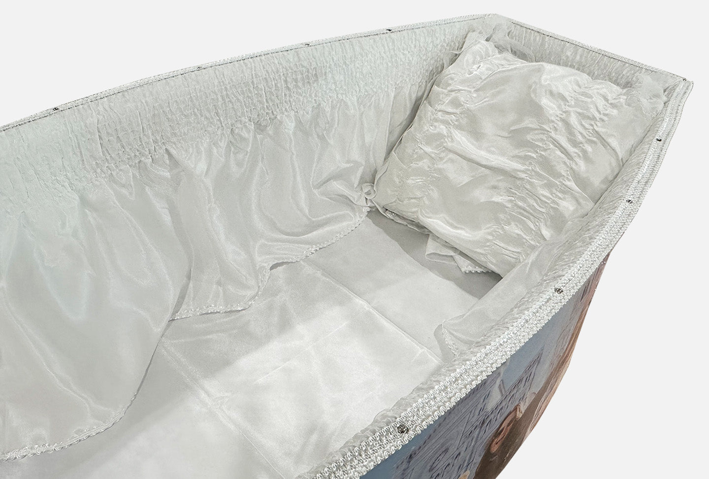 Interior lining and pillow